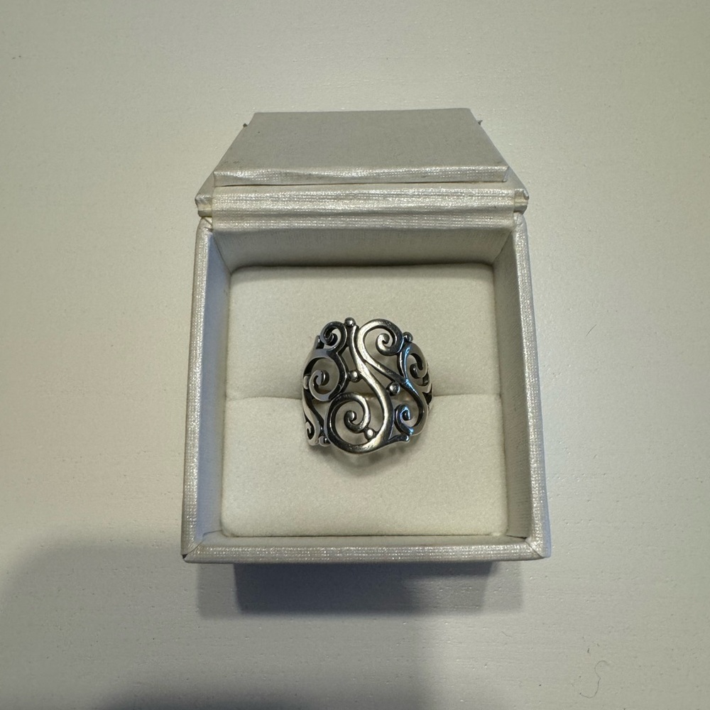 James Avery Retired Open Sorrento Ring Size 8